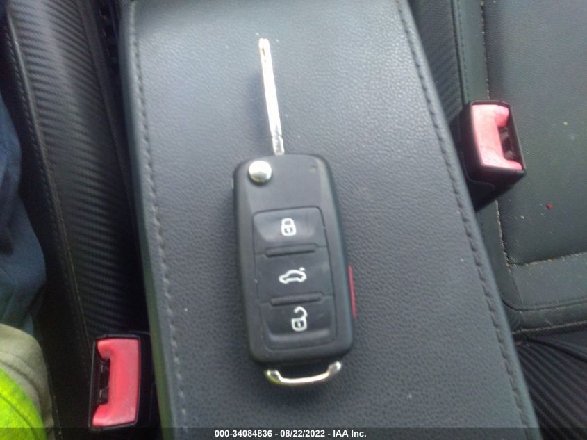 2014 VOLKSWAGEN BEETLE CONVERTIBLE 2.5L W/SOUND/NAV 3VW5P7AT8EM806365