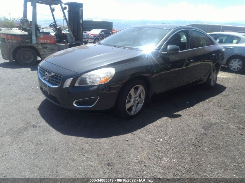 2013 VOLVO S60 T5 YV1612FSXD1218064