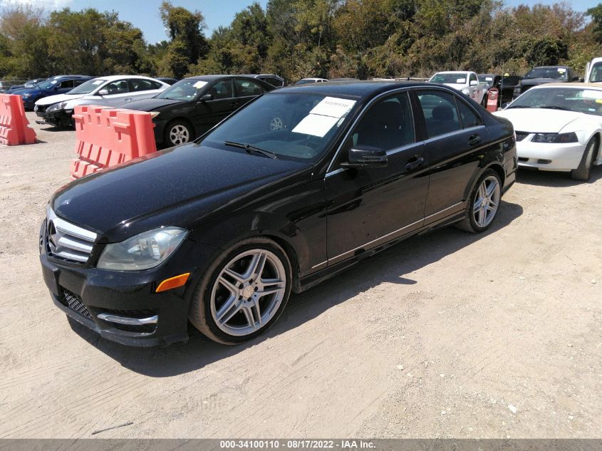 2013 MERCEDES-BENZ C-CLASS C 300 SPORT WDDGF8AB2DR256613