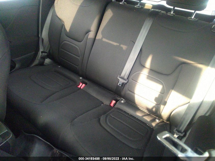 2020 JEEP RENEGADE LATITUDE ZACNJBBB8LPL28887