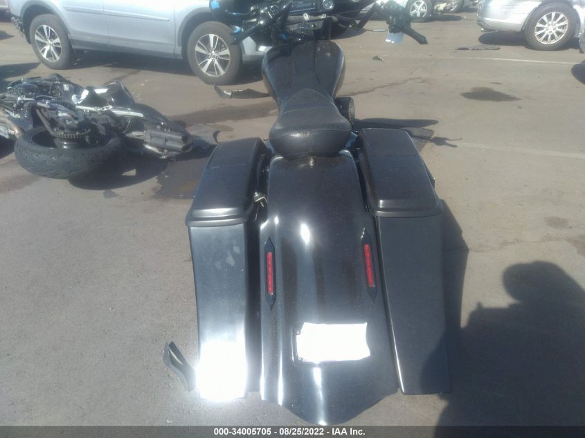 2004 HARLEY-DAVIDSON FLHT 1HD1DDV1X4Y610589