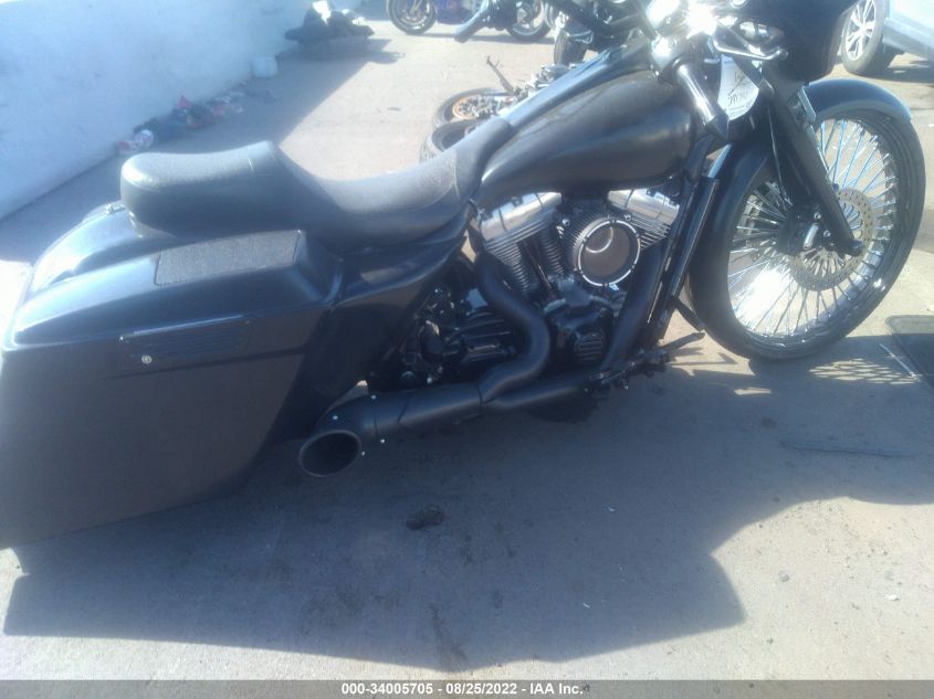 2004 HARLEY-DAVIDSON FLHT 1HD1DDV1X4Y610589