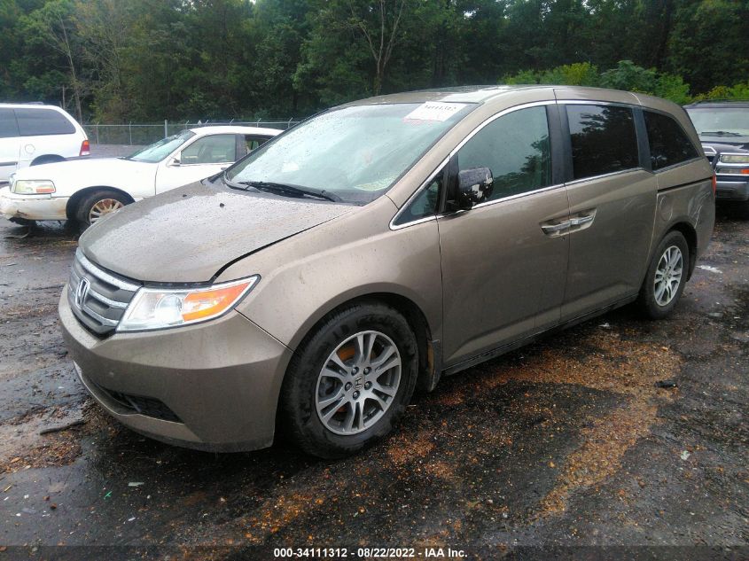 VIN 5FNRL5H66DB037968 2013 HONDA ODYSSEY no.2