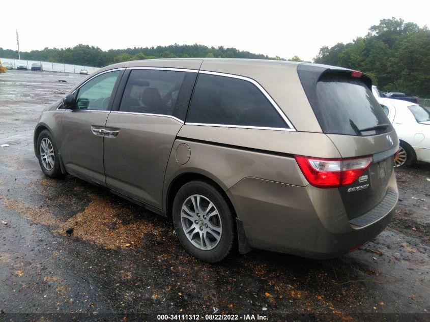 VIN 5FNRL5H66DB037968 2013 HONDA ODYSSEY no.3