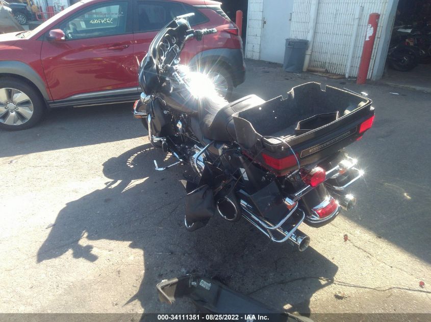 2009 HARLEY-DAVIDSON FLHTCU 1HD1FC4189Y675096