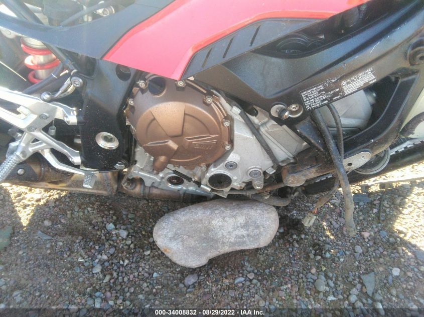 2022 BMW S 1000 R - WB10E530XN6F51065