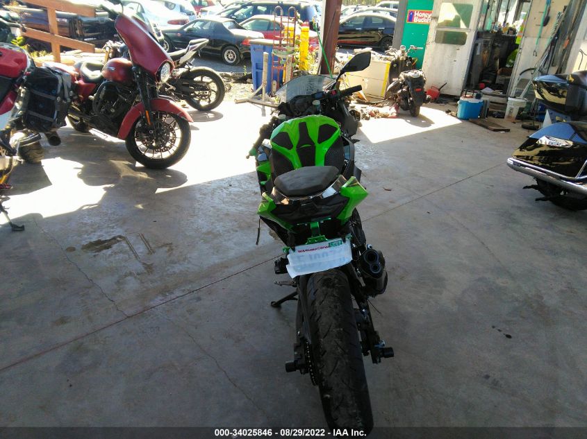 2018 KAWASAKI EX400 JKAEXKG11JDA13021