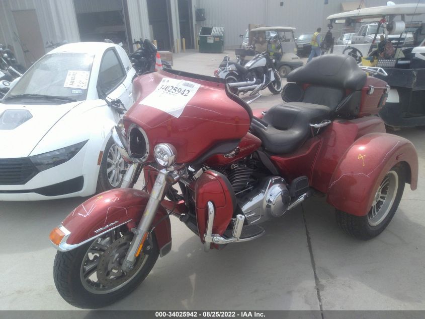 2013 HARLEY-DAVIDSON FLHTCUTG TRI GLIDE ULTRA CLASSIC 1HD1MAM1XDB857047
