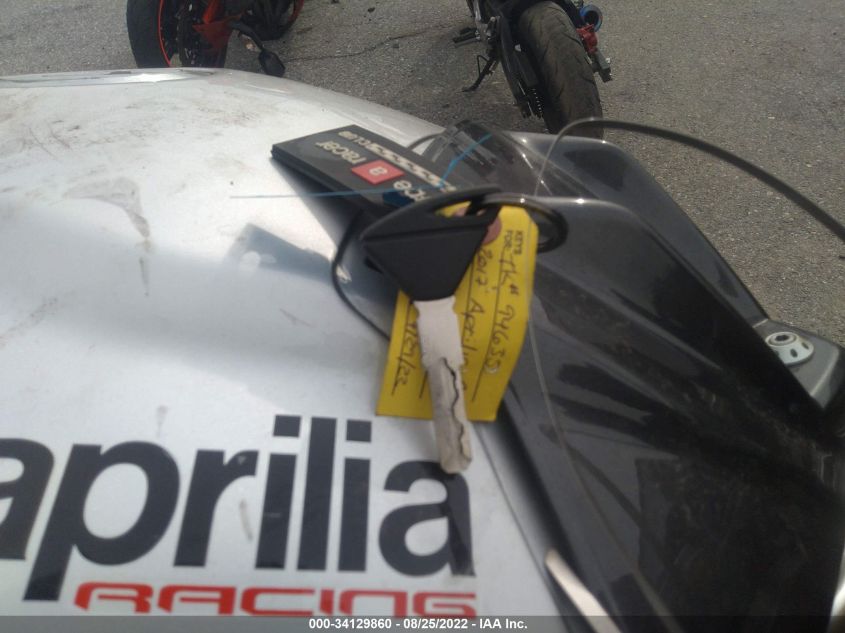 2017 APRILIA RSV4 RR ZD4KEU007HS000938