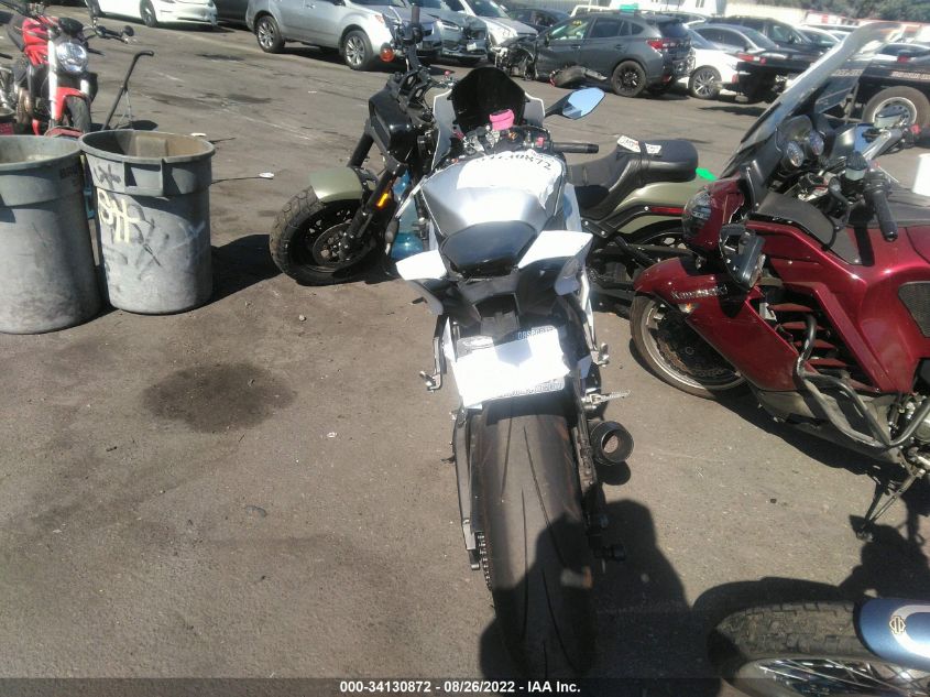 2018 YAMAHA YZFR6 C JYARJ28Y1JA001689