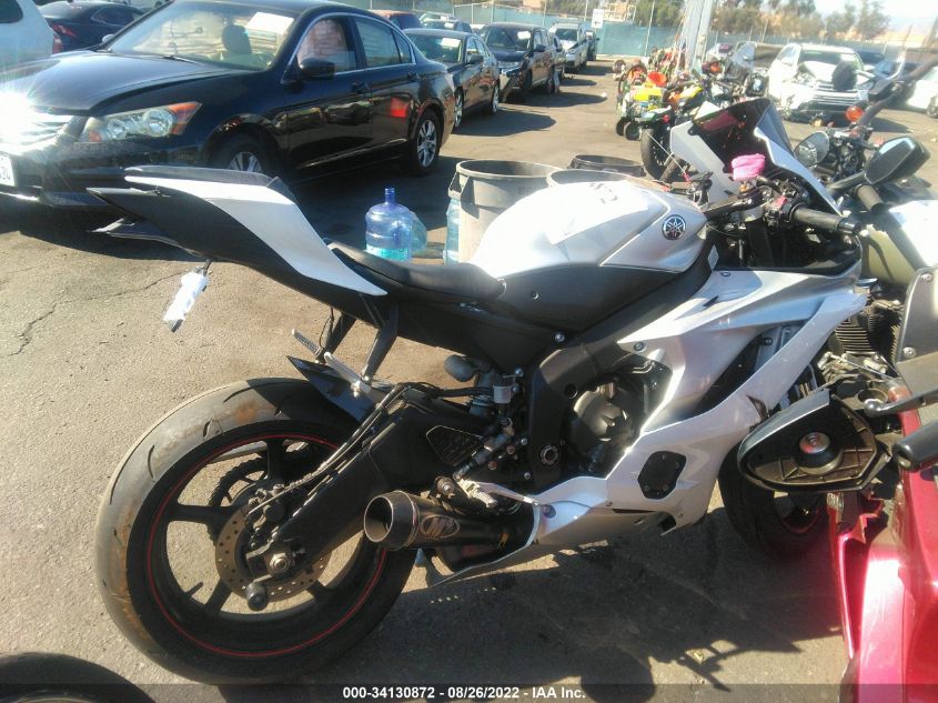 2018 YAMAHA YZFR6 C JYARJ28Y1JA001689