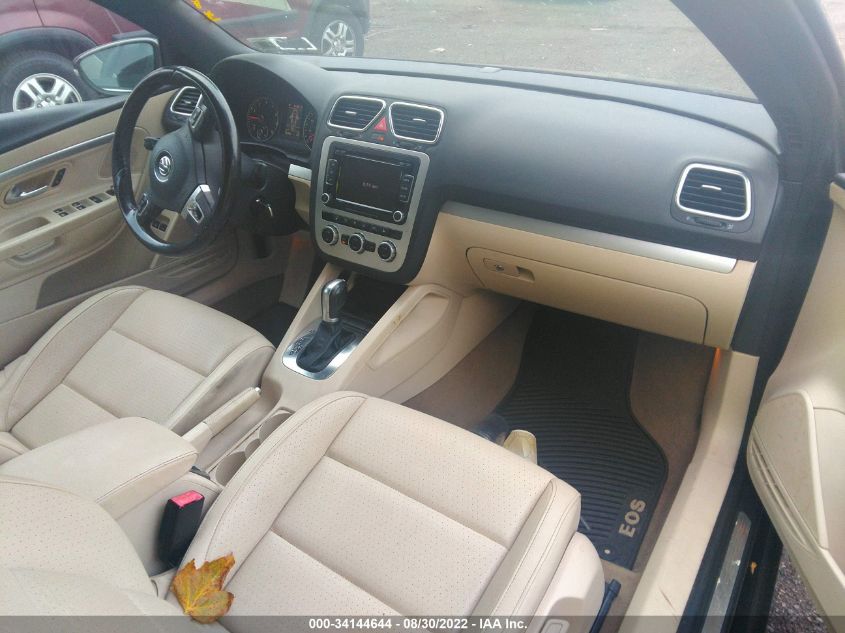 2013 VOLKSWAGEN EOS KOMFORT WVWBW8AH7DV008955
