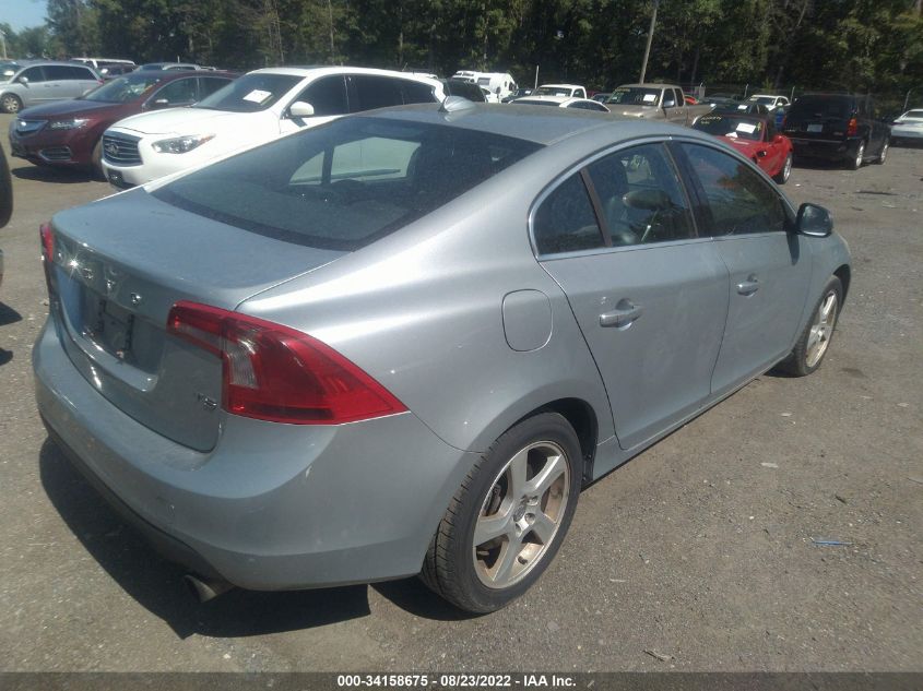 2013 VOLVO S60 T5 YV1612FS0D1218347