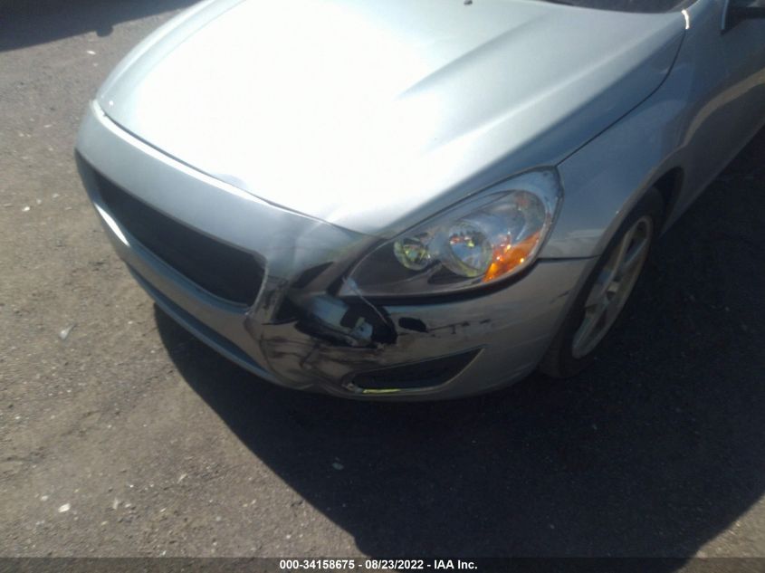 2013 VOLVO S60 T5 YV1612FS0D1218347