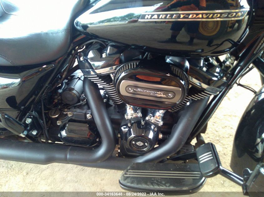 2018 HARLEY-DAVIDSON FLHXS STREET GLIDE SPECIAL 1HD1KRC17JB654313