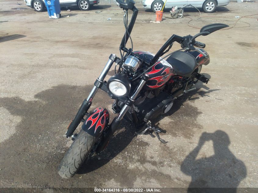 2014 VICTORY MOTORCYCLES HIGH-BALL 5VPWB36N4E3032580