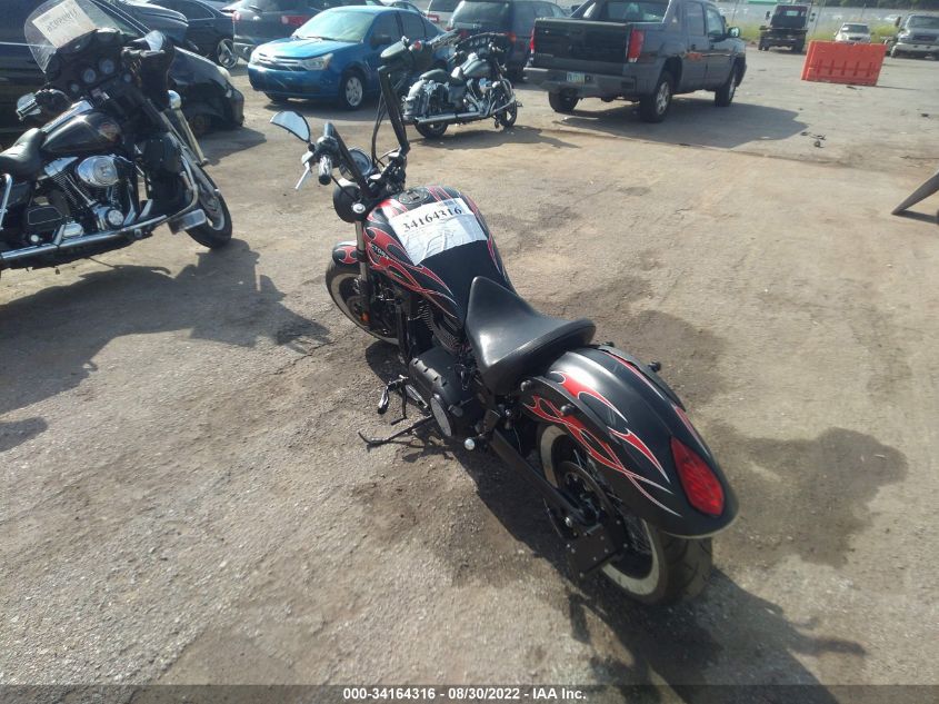2014 VICTORY MOTORCYCLES HIGH-BALL 5VPWB36N4E3032580