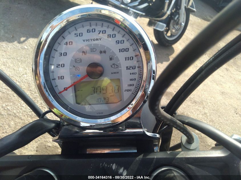 2014 VICTORY MOTORCYCLES HIGH-BALL 5VPWB36N4E3032580