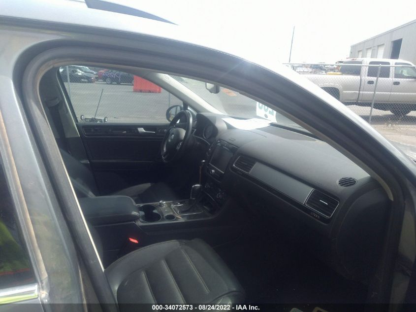 2014 VOLKSWAGEN TOUAREG SPORT W/NAV WVGEP9BP5ED008767