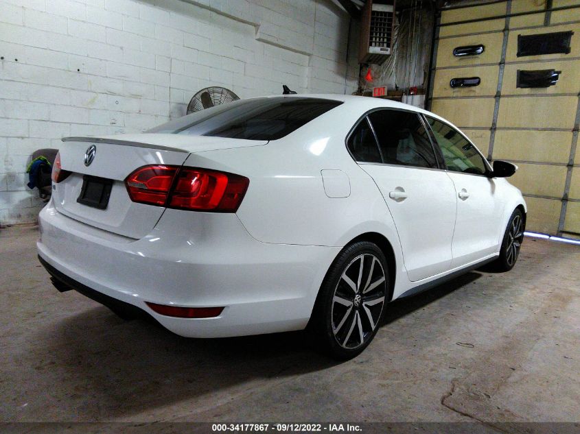2013 VOLKSWAGEN GLI AUTOBAHN W/NAV 3VW5A7AJ8DM399307