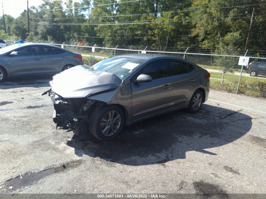 VIN 5NPD84LF8JH301556 2018 HYUNDAI ELANTRA SEL