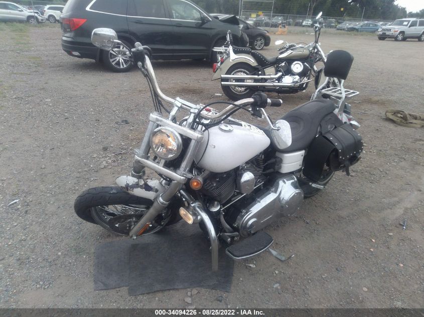 2011 HARLEY-DAVIDSON FXDC 1HD1GV412BC317570