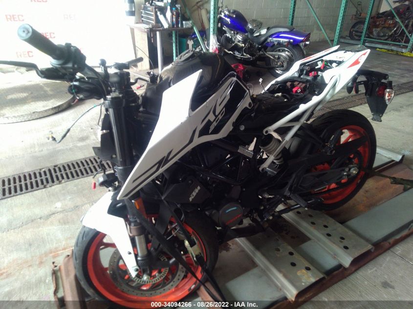 2021 KTM 200 DUKE MD2JPC408MC031541