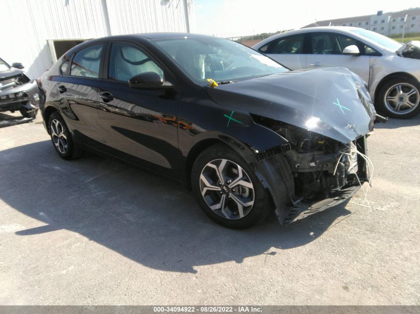 3KPF24AD1ME368715 Kia Forte FE/LXS