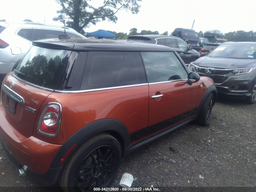 2013 MINI COOPER HARDTOP WMWSU3C54DT372593