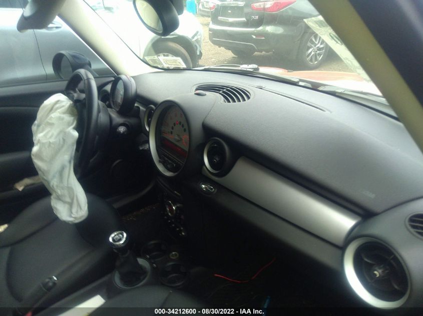 2013 MINI COOPER HARDTOP WMWSU3C54DT372593