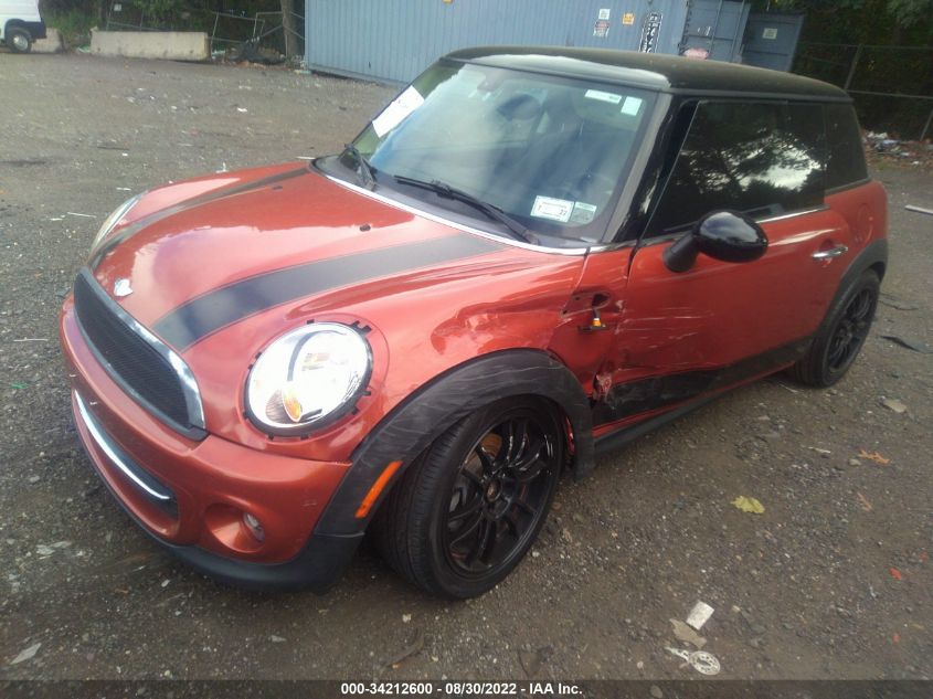 2013 MINI COOPER HARDTOP WMWSU3C54DT372593