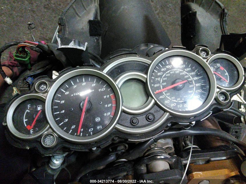 2013 SUZUKI GSX1300 RA JS1GX72B2D2100915