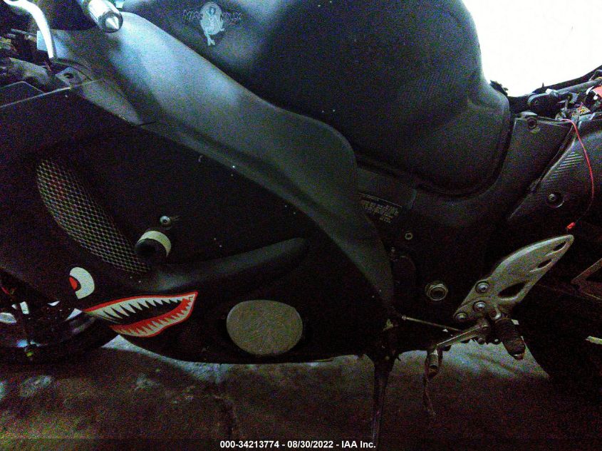 2013 SUZUKI GSX1300 RA JS1GX72B2D2100915