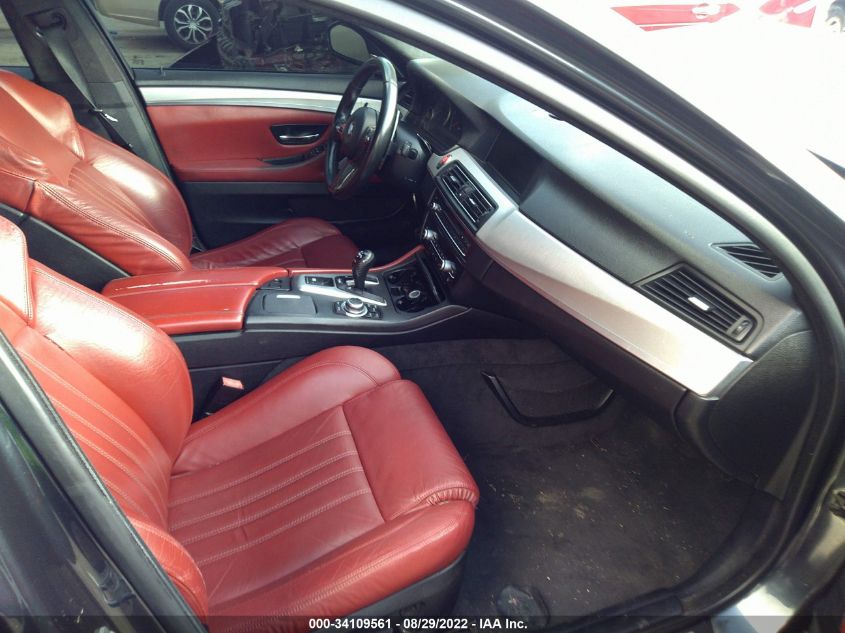 2013 BMW M5 WBSFV9C55DD095749