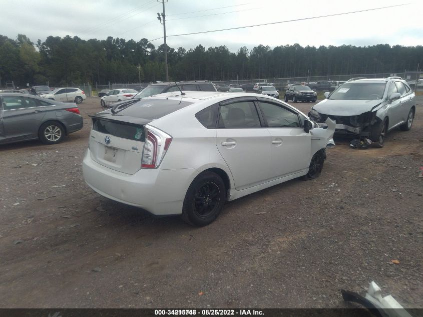 2015 TOYOTA PRIUS FOUR JTDKN3DU6F0396002