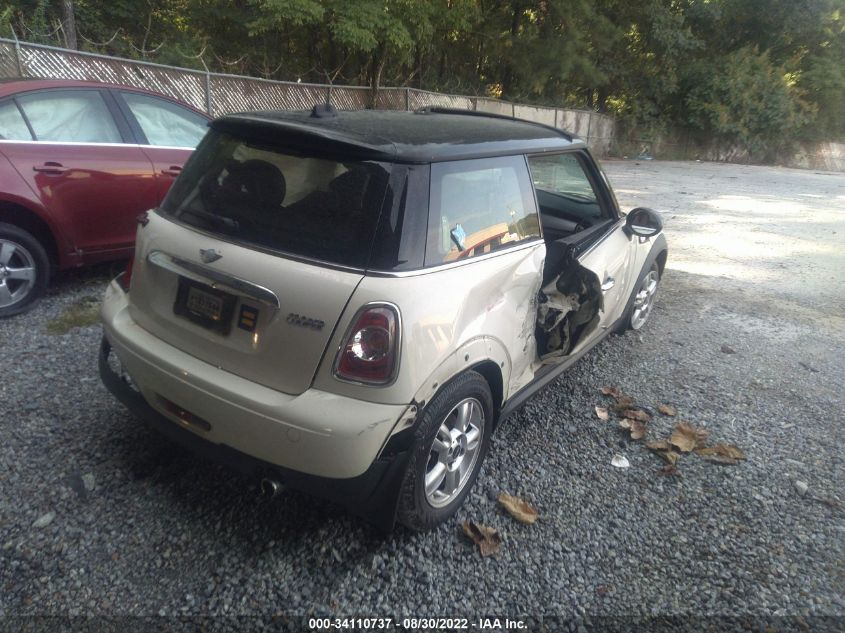 2013 MINI COOPER HARDTOP WMWSU3C50DT690937