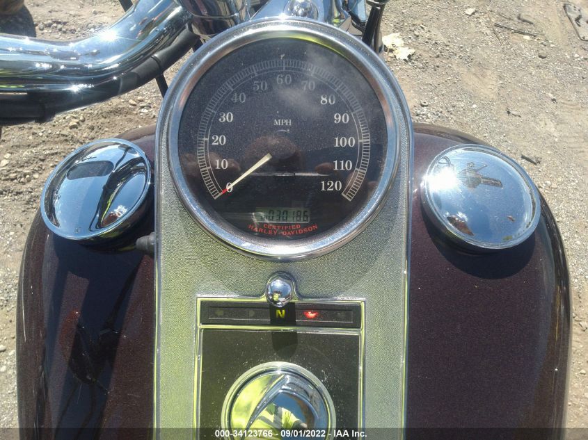 2005 HARLEY-DAVIDSON FXSTSI 1HD1BZB1X5Y090984