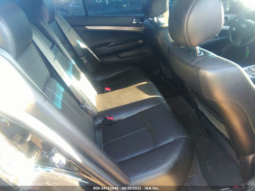 2015 INFINITI Q40 JN1CV6AR6FM651359
