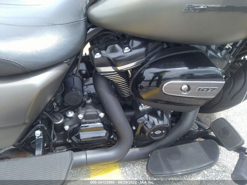 2018 HARLEY-DAVIDSON FLHRXS 1HD1KVC11JB635703
