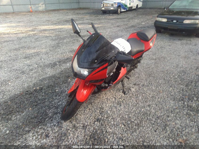 2011 KAWASAKI EX250 J JKAEXMJ16BDA90022