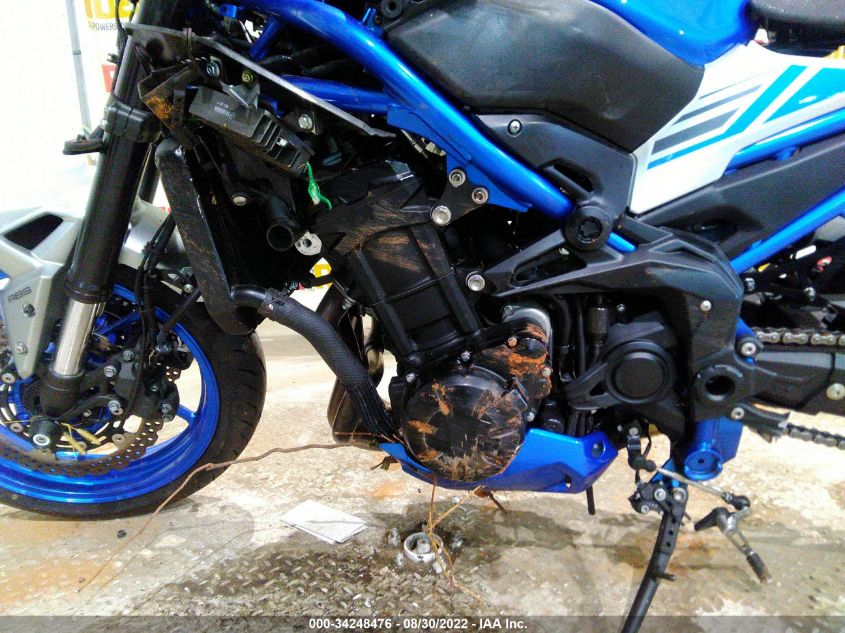 2020 KAWASAKI ZR900 F ML5ZRDF15LDA39584
