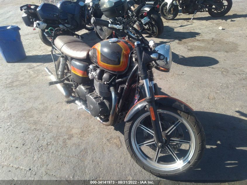 2014 TRIUMPH MOTORCYCLE BONNEVILLE - SMT900K12ET621910
