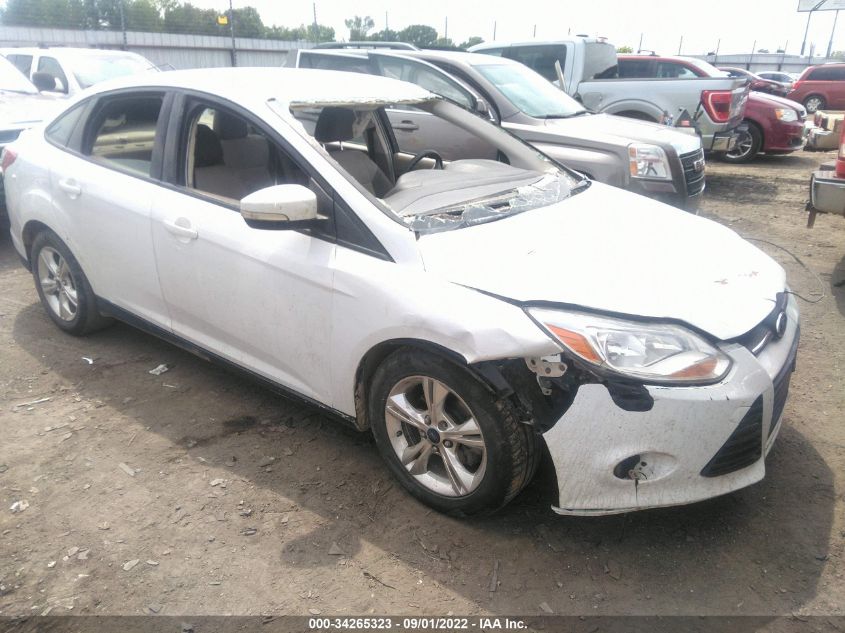 VIN 1FADP3F22DL305579 2013 FORD FOCUS no.1