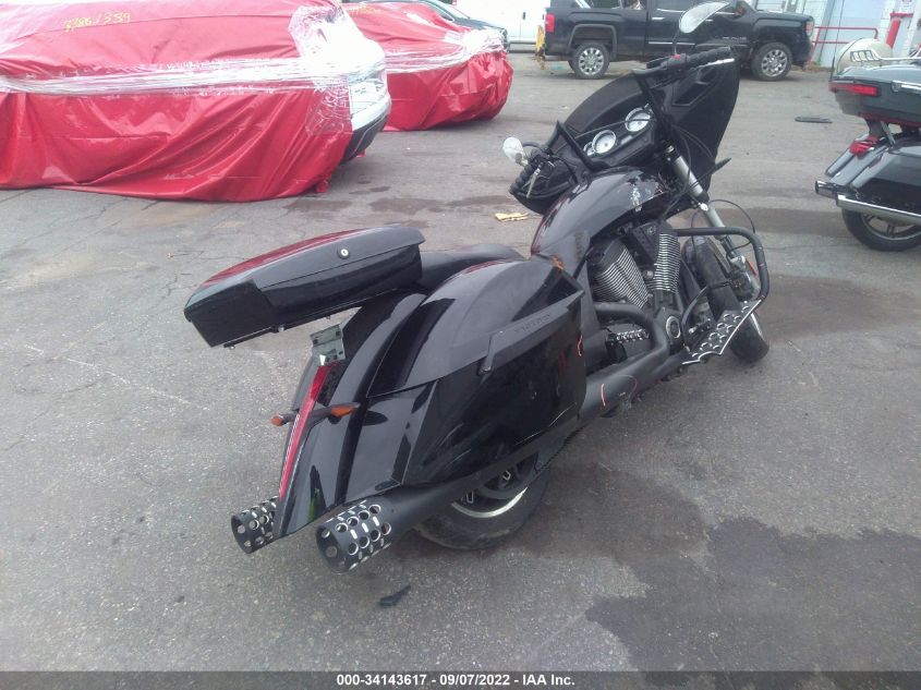 2014 VICTORY MOTORCYCLES CROSS COUNTRY 8-BALL 5VPDA36N6E3028072
