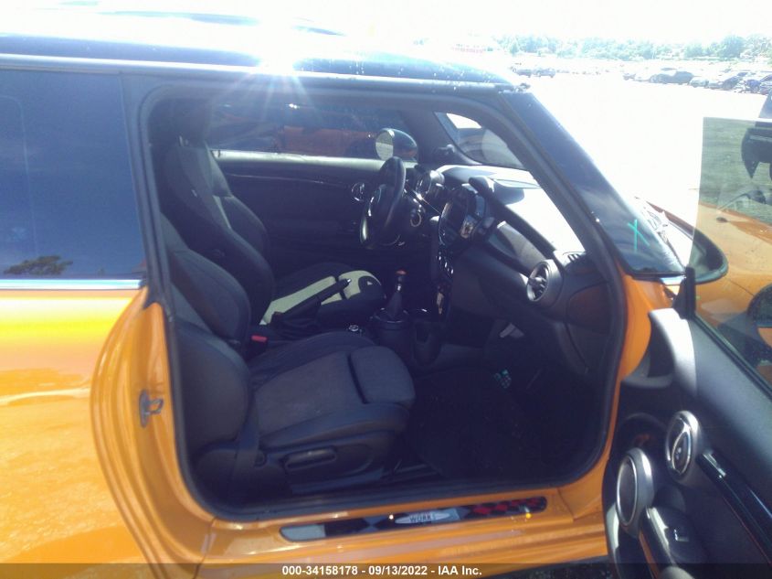 2015 MINI COOPER HARDTOP S WMWXP7C51F2A60201