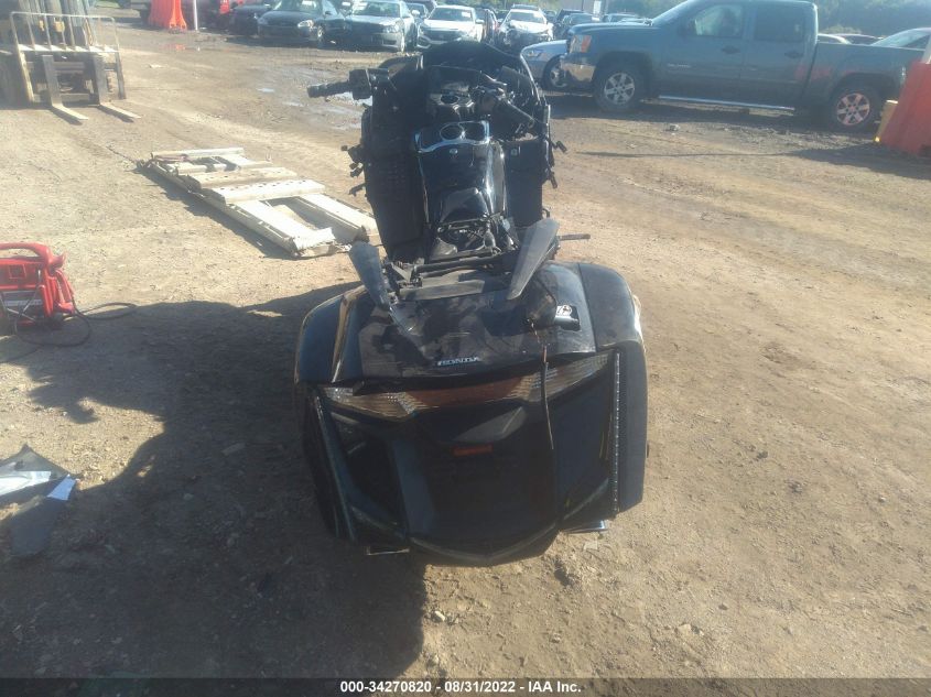 2013 HONDA GL1800 B JH2SC6818DK000118