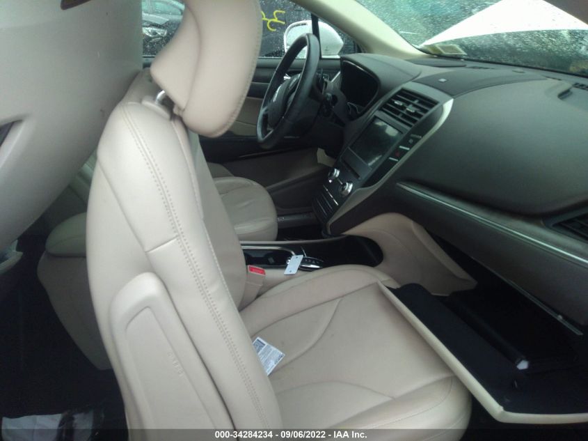 2019 LINCOLN MKC RESERVE 5LMCJ3D94KUL12895