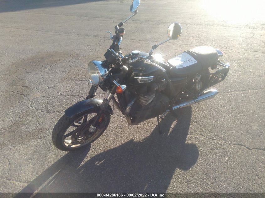 2015 TRIUMPH MOTORCYCLE BONNEVILLE - SMT900K11FT677645