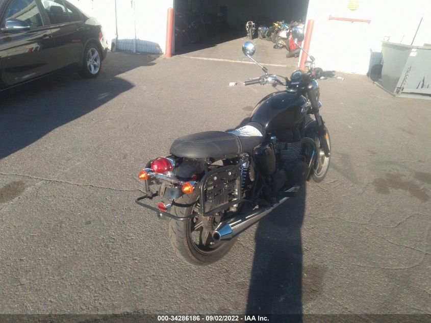 2015 TRIUMPH MOTORCYCLE BONNEVILLE - SMT900K11FT677645