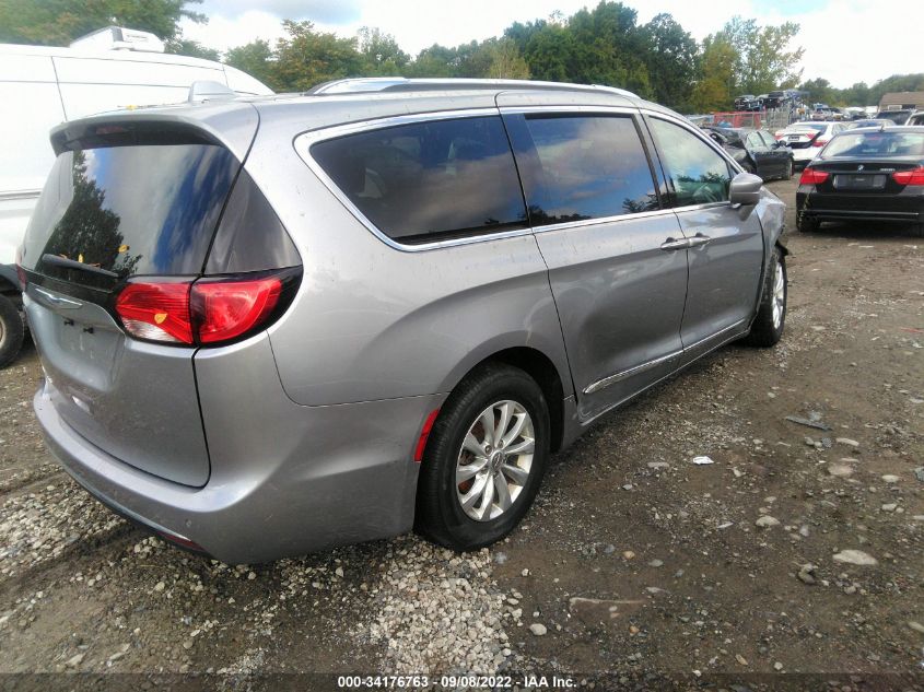 2C4RC1BG4KR733000 2019 CHRYSLER PACIFICA, photo no. 4